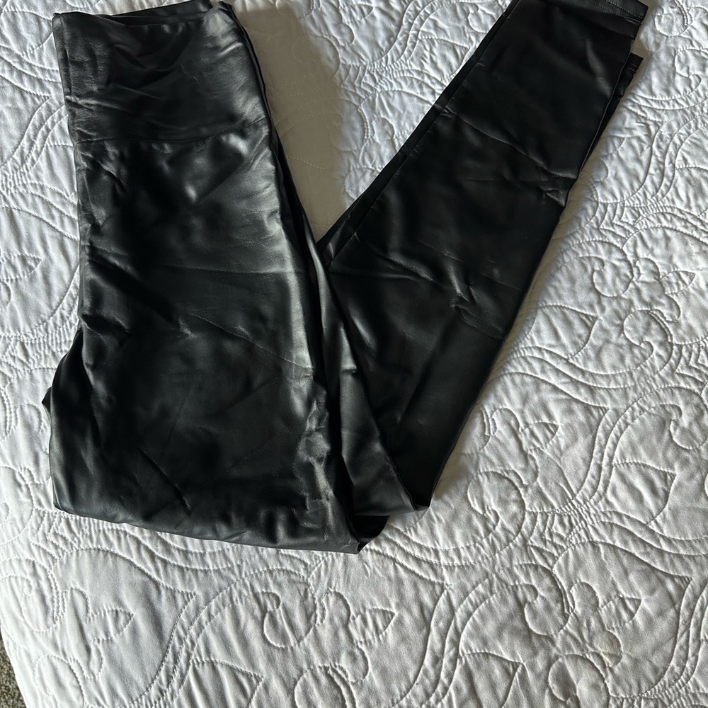 Faux leather leggings